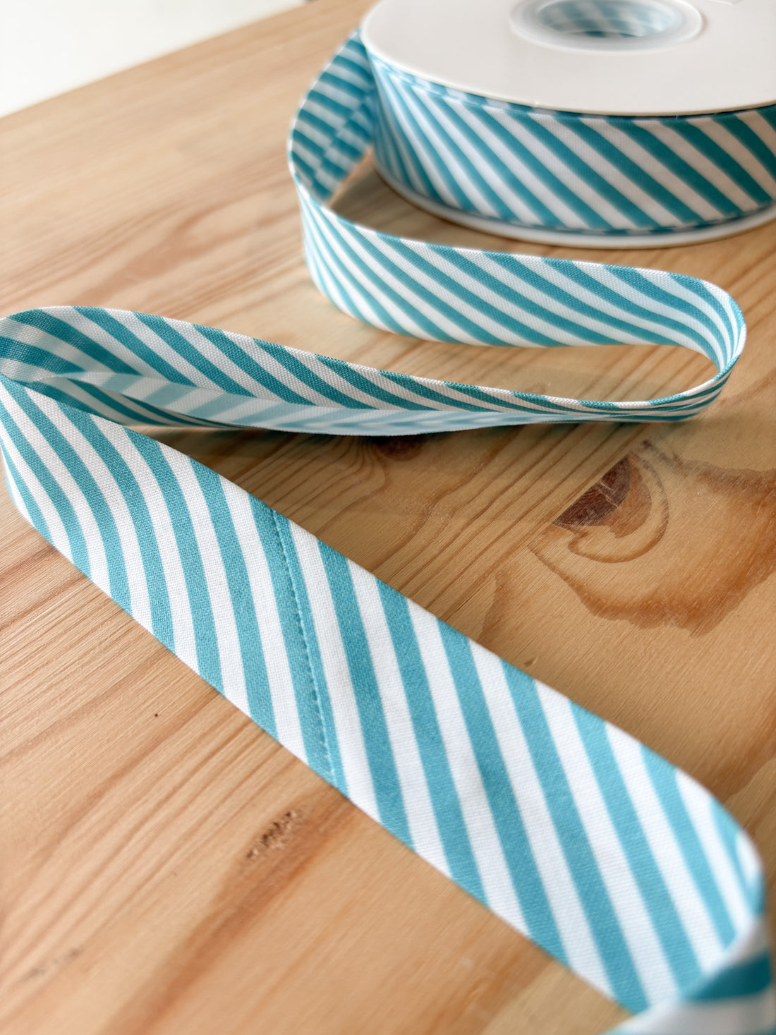 Bias Binding - 1/8 Stripe Barrier Blue - 1" (25mm)