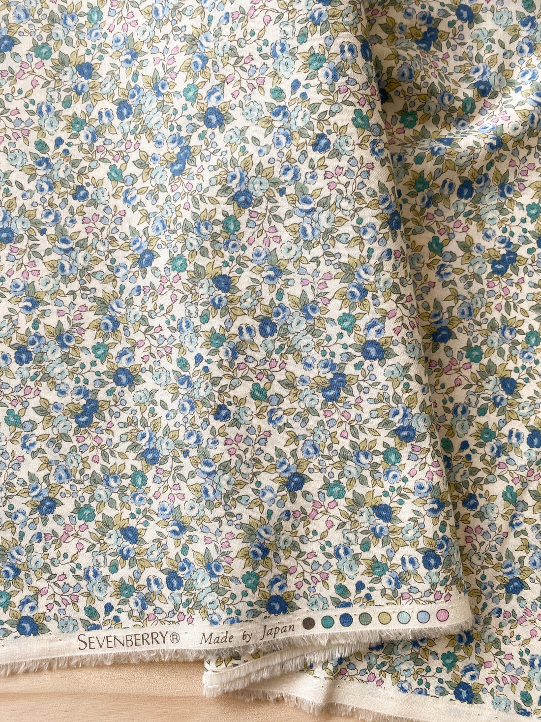 Bouquet Blue 6121-D7-3 by Sevenberry