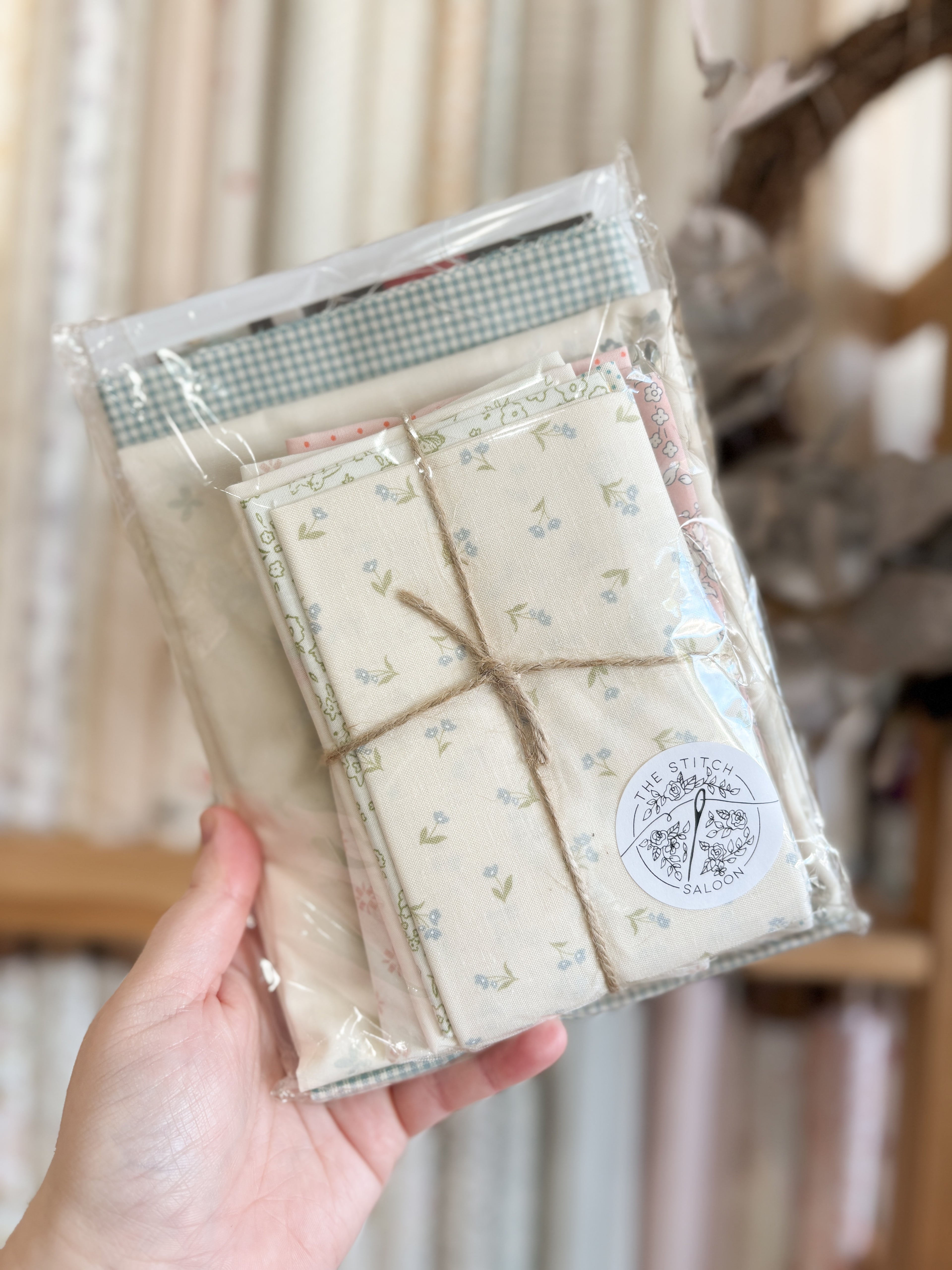 Summertime Dilly Bag Sewing Kit