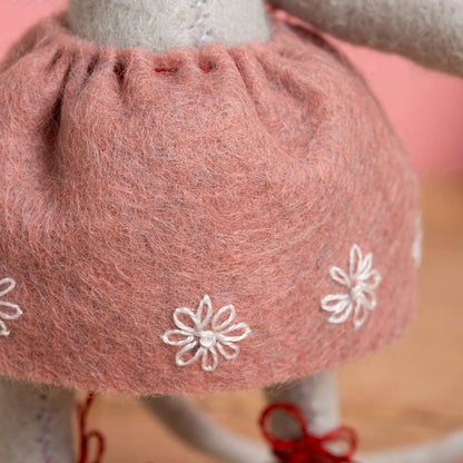 Little Mouse The Ballet Dancer Felt Kit - Corinne Lapierre