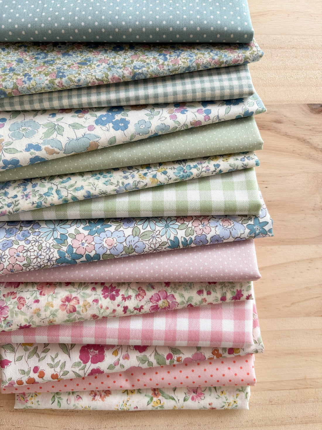 Dainty &amp; Delightful - 14 Piece Bundle