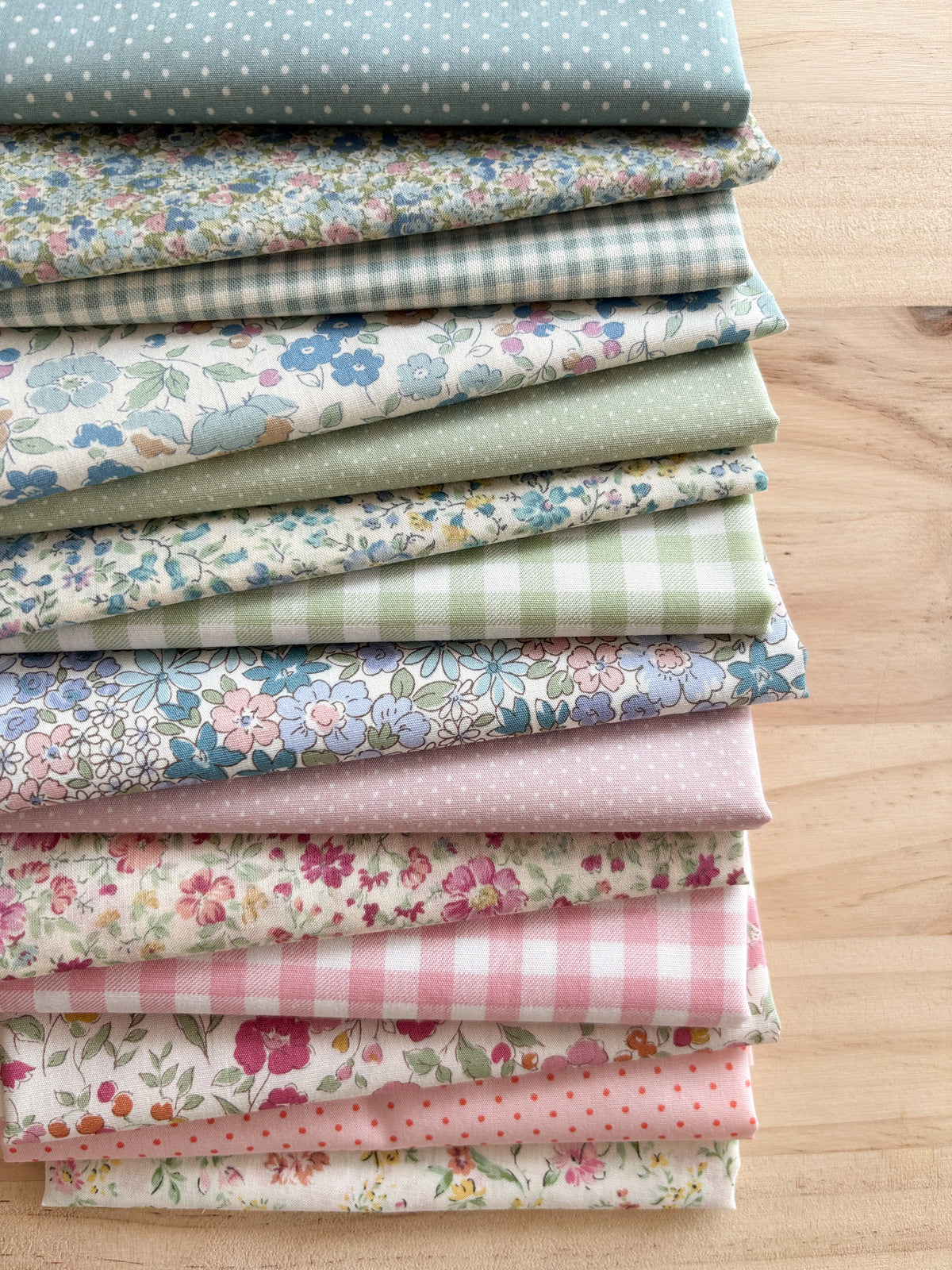 Dainty &amp; Delightful - 14 Piece Bundle