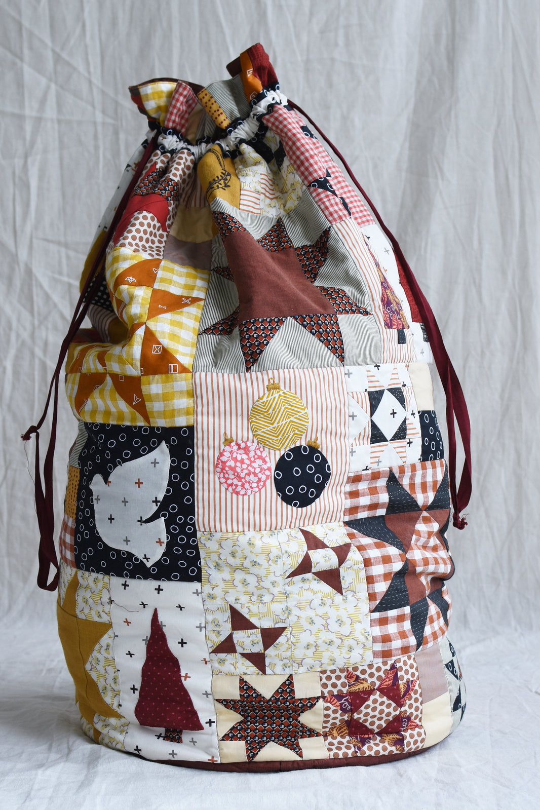 Santa Sack Pattern - Jen Kingwell
