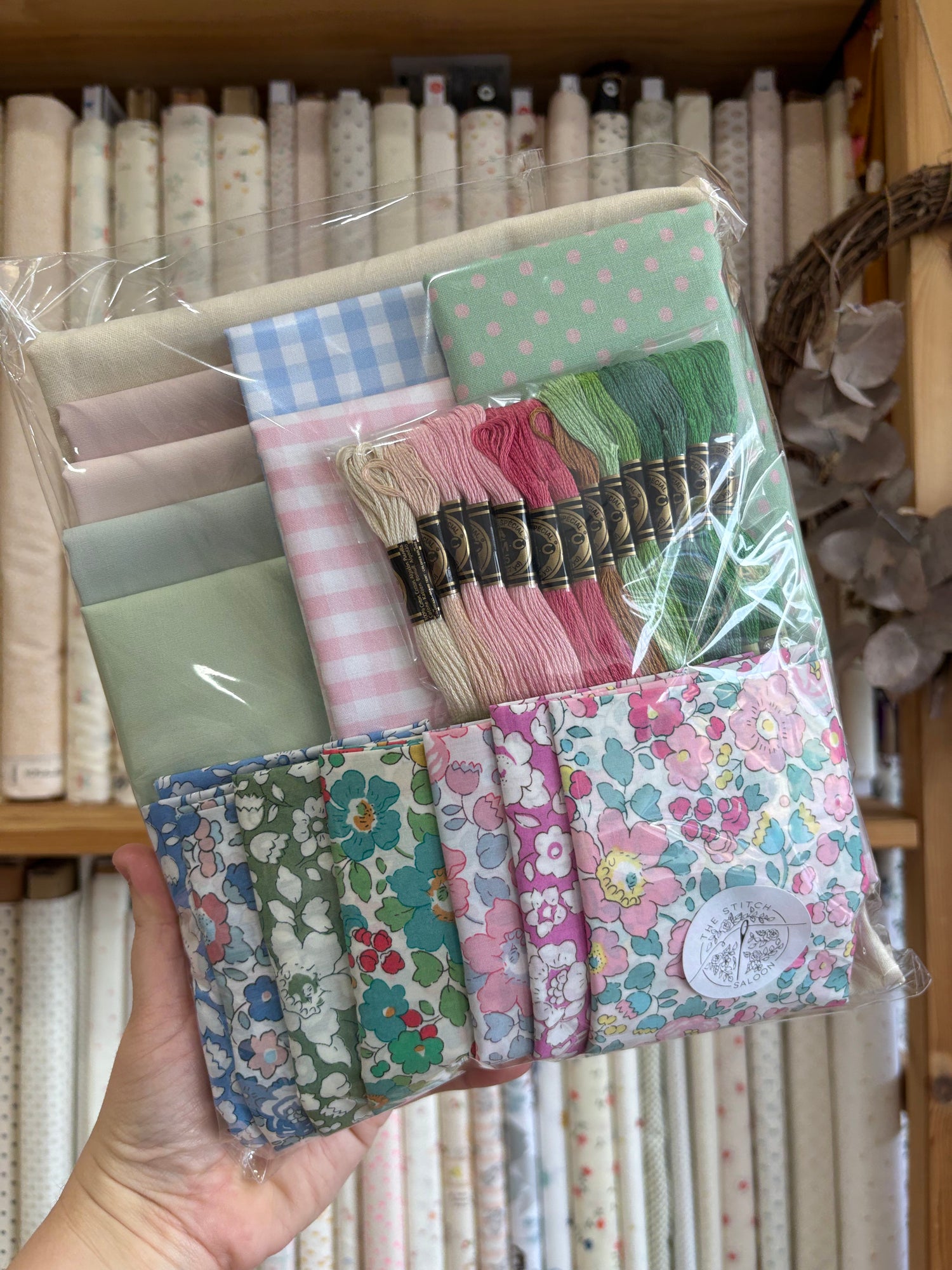 Betsy Rose Quilt Kit