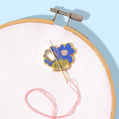 SOHMO Needle Minder - Blue Blooms