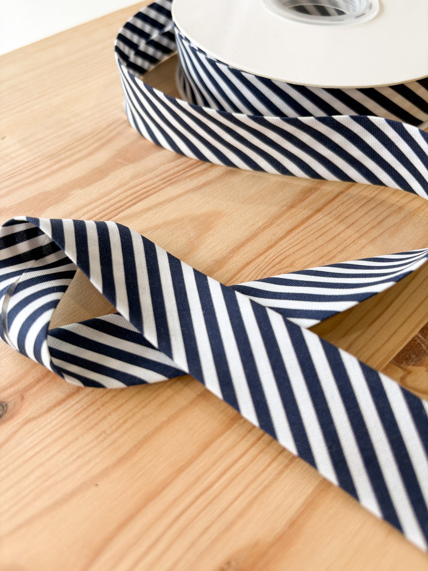 Bias Binding - 1/8 Stripe Gambier Blue - 1&quot; (25mm)