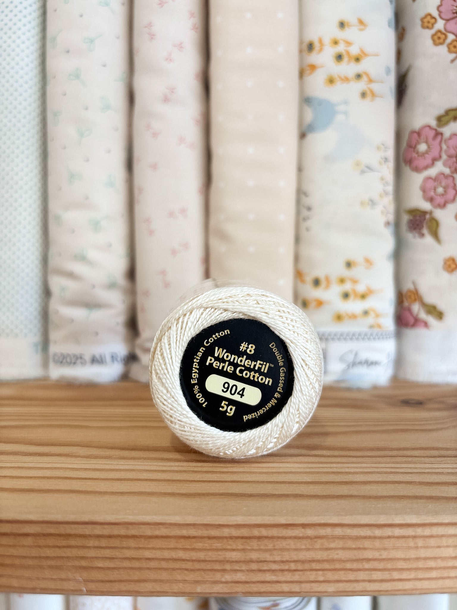 Wonderfil Eleganza Perle 8 - 904 Cats Cream