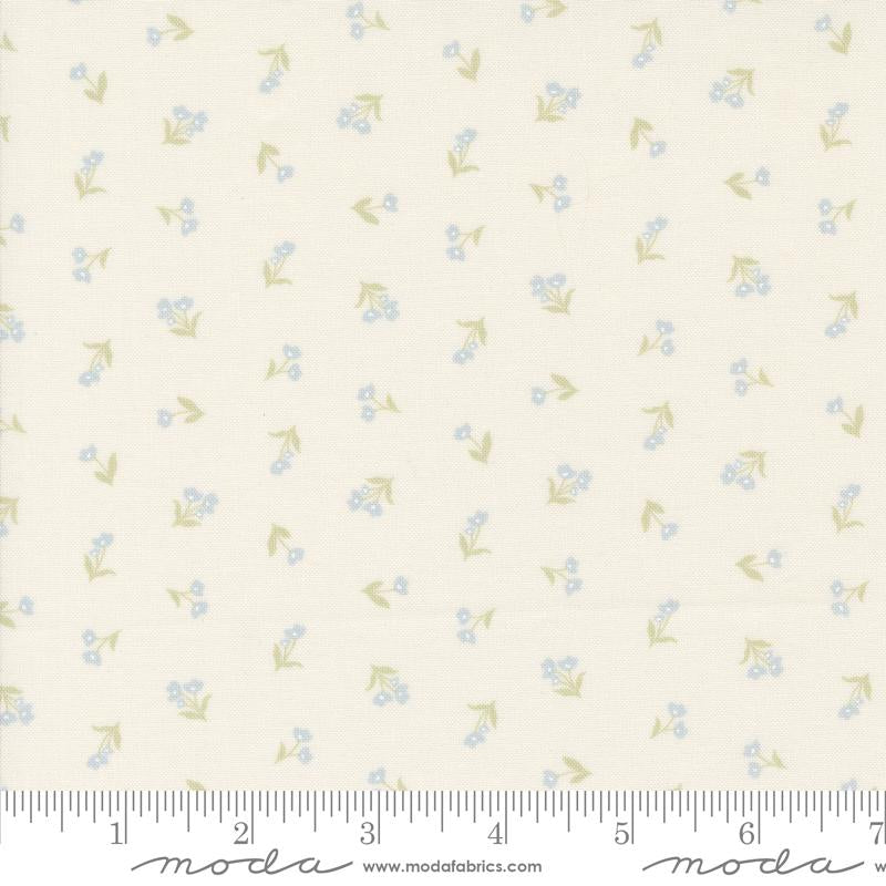 Tossed Ditsy Porcelain - Cottage Charm by Moda