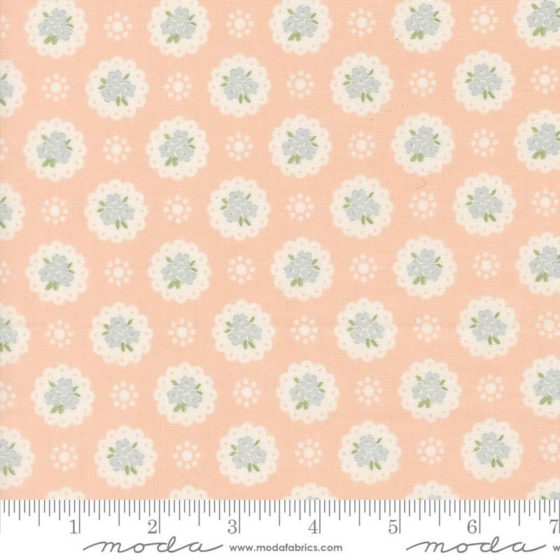 Doily Petal - Handmade Sweetness by Moda