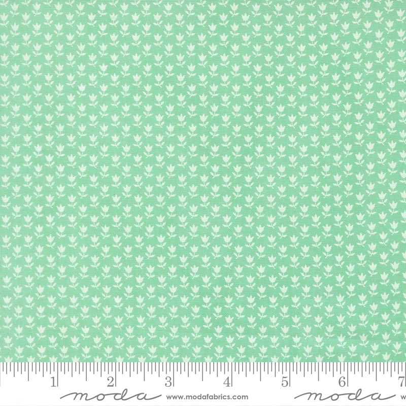June Tulip Green - A Cat Named Stitch by Moda