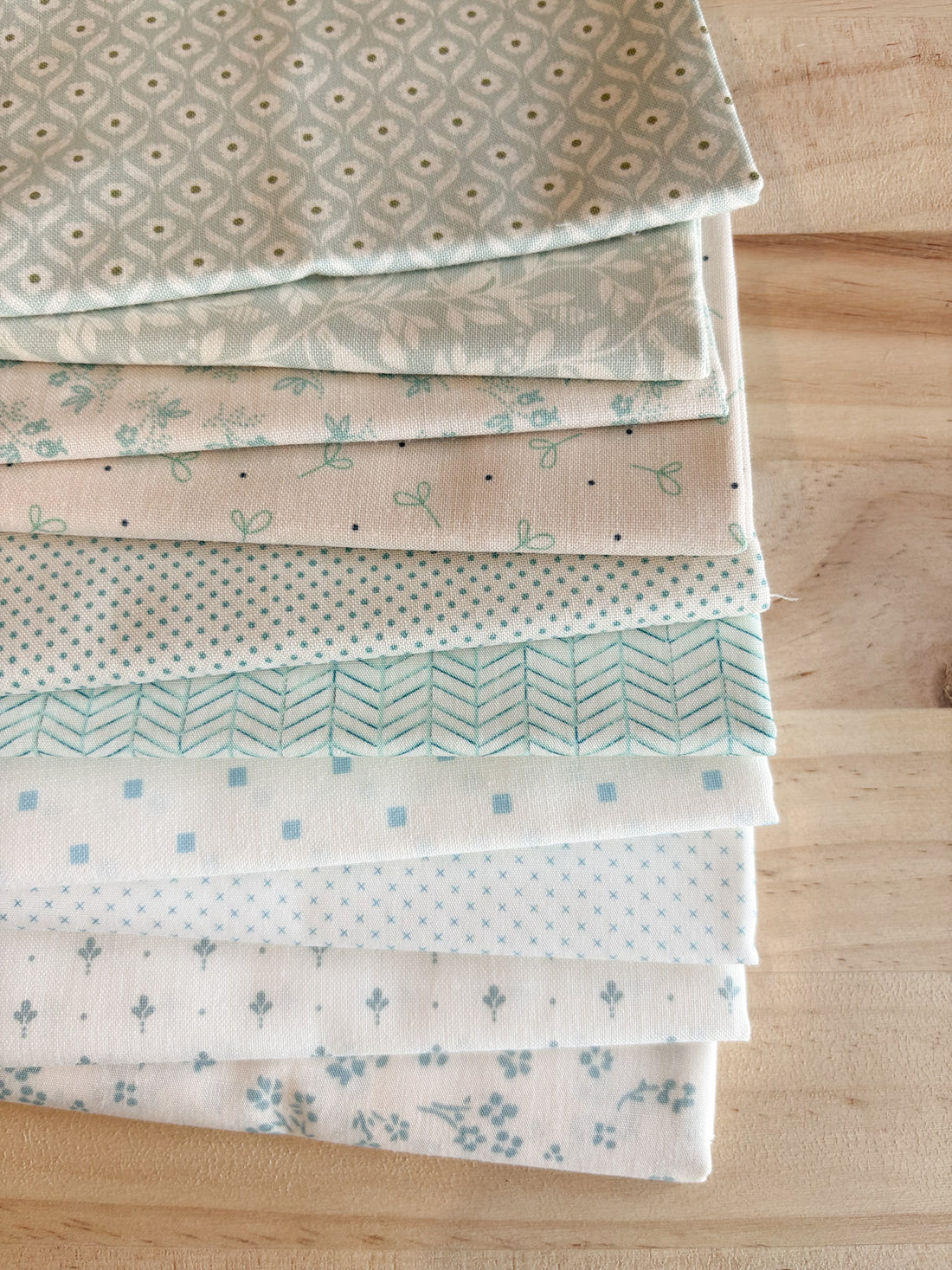 Scrappy Blue Low Volumes - 10 Piece Bundle