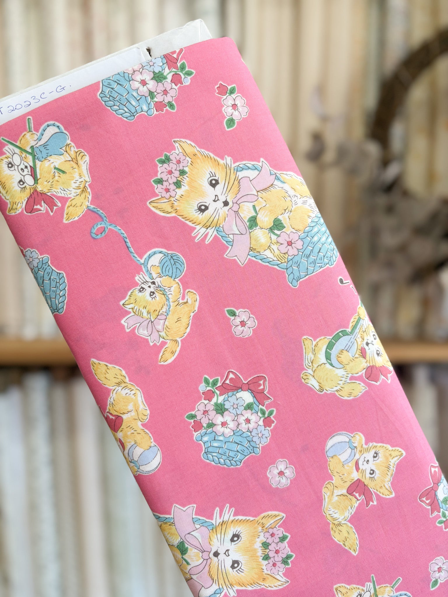 Cats &amp; Baskets Pink VT2023C-G by Nippon Chuko