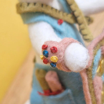 Little Mouse Makes a Quilt Felt Kit - Corinne Lapierre