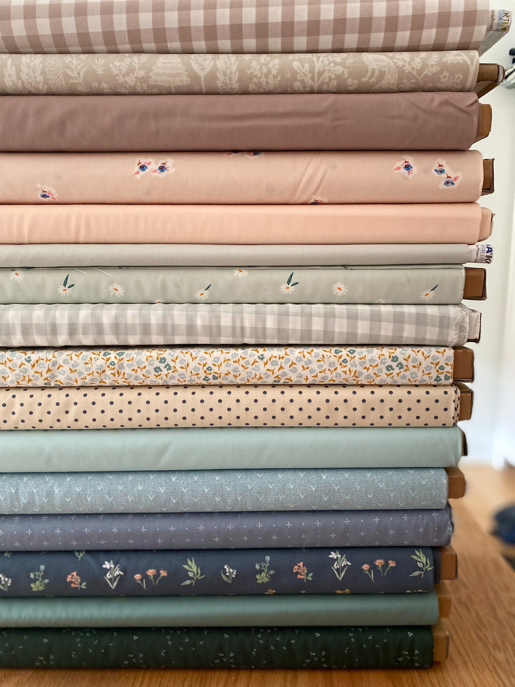 Heritage Series Courthouse Steps Quilt Kit - Penelope Handmade