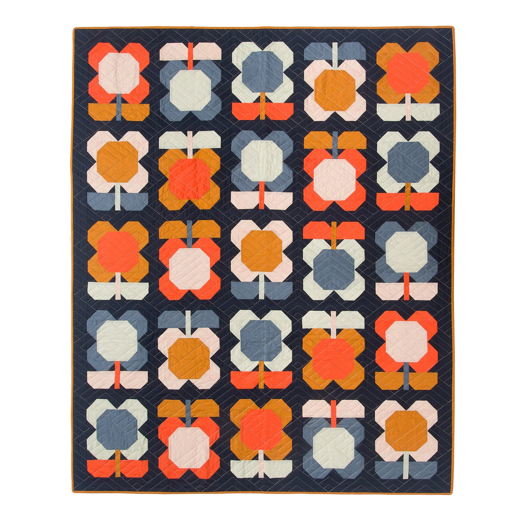 Folk Blooms Quilt Paper Pattern - Pen & Paper Patterns